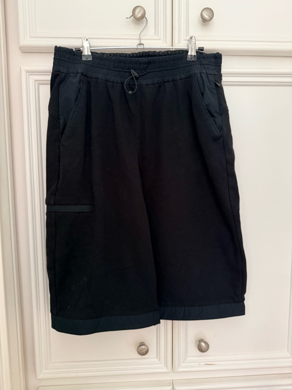 Athleta Women Black Athletic Drawstring Shorts